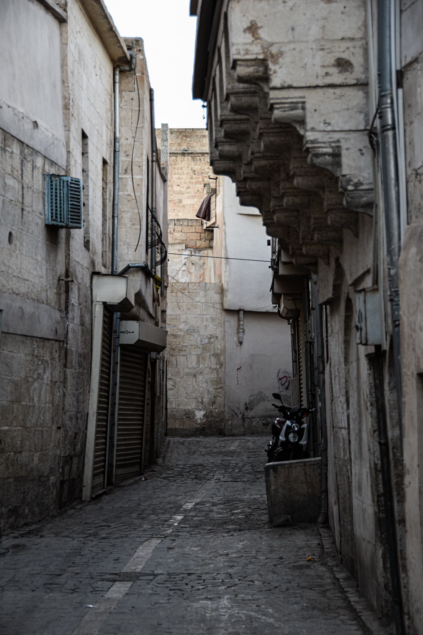 a dim side alley in Sanliurfa's old town